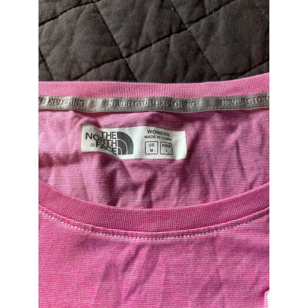 The North Face Womens Pink Heathered Short Sleeve Pocket T-Shirt Size Medium - Picture 2 of 6